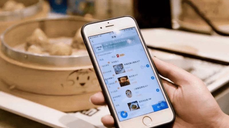 小标题：月嫂的职责与重要性