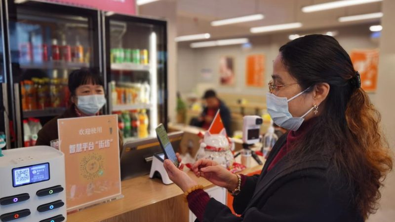 洗衣机脱水时，如果发现皮带松了，这可能是由于以下几个原因造成的：